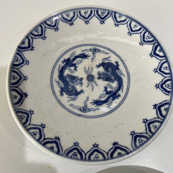 Pier 1 Imports Plates Chinese Blue Double Dragons Set of 4 (2 ~8.75" & 2 ~ 7.5") - Picture 6 of 16